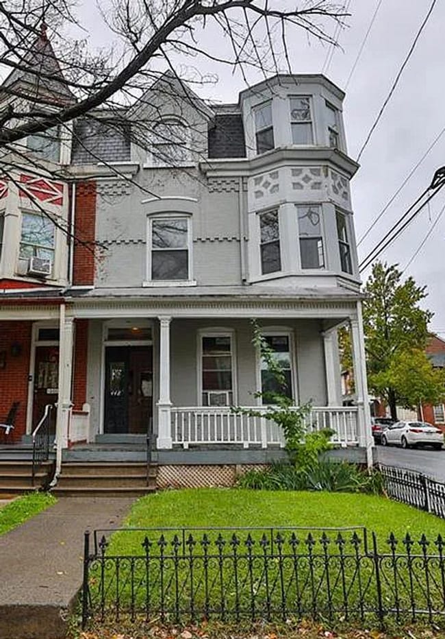 Foto del edificio - 448 N 6th St