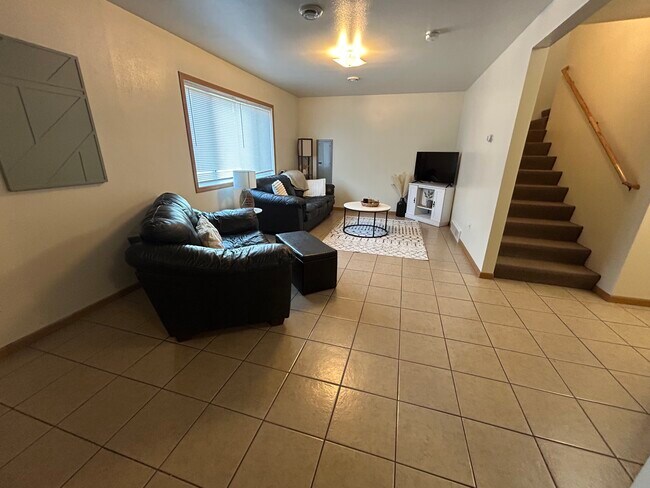 Foto del edificio - 1526 Starview Dr