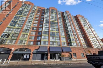 Building Photo - 801 King St W