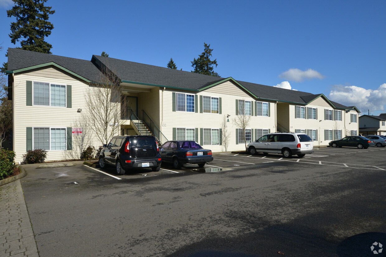 CORPORATE WOODS Apartments Vancouver, WA