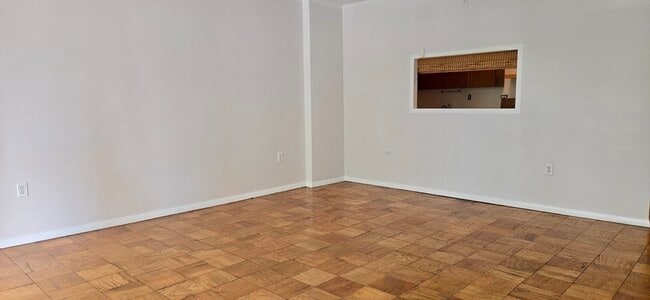Foto del edificio - 6 Whittier Pl