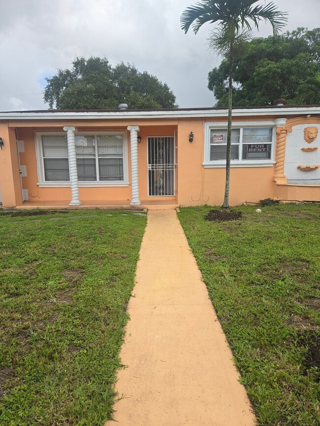 Building Photo - 3401 NW 170th St