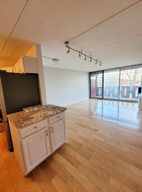 Primary Photo - 200 Swanton St