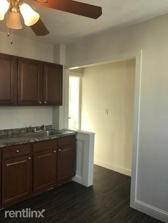Building Photo - 3 br, 1 bath Duplex - 8 Shawmut Ter # 2
