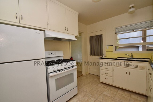 Foto del edificio - 251 D St