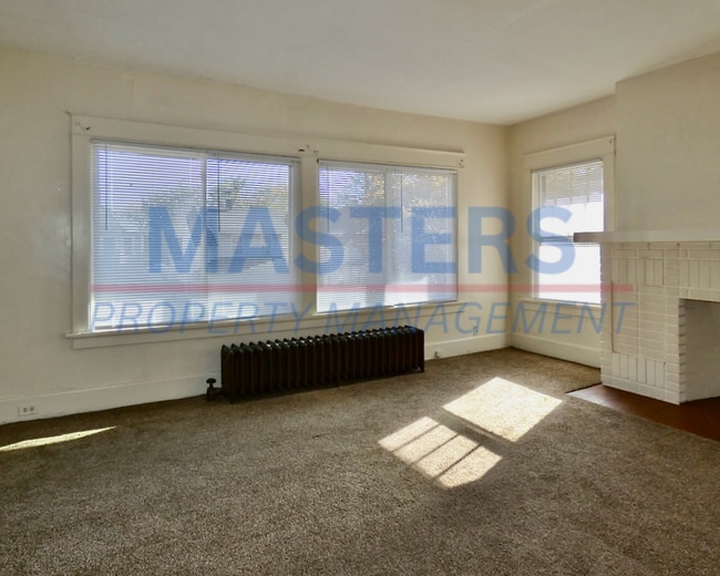 Building Photo - 4113 N Lockwood Ave