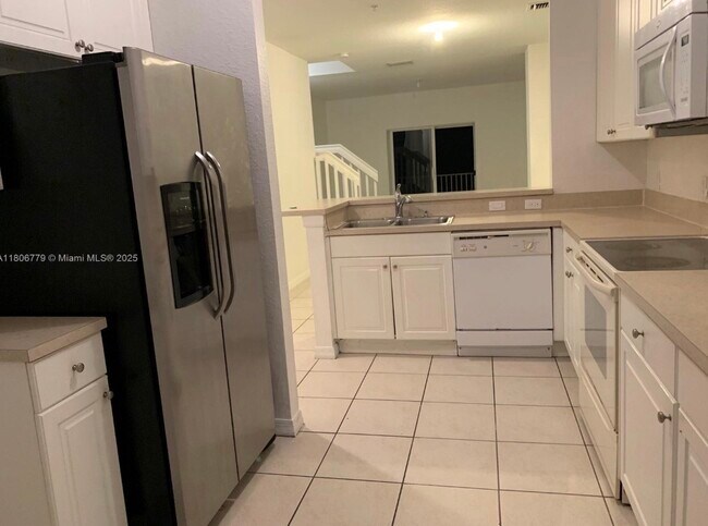 Foto del edificio - 1726 NE 6th St
