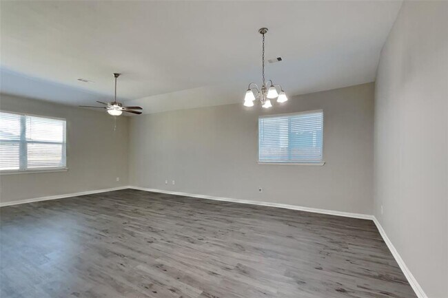 Building Photo - 8322 Loetsch Ridge Way