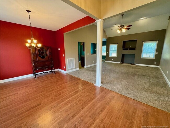 Foto del edificio - 243 Trace Ln