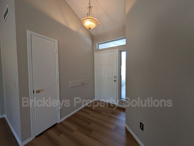 Foto del edificio - 1878 E Sheffield Ct