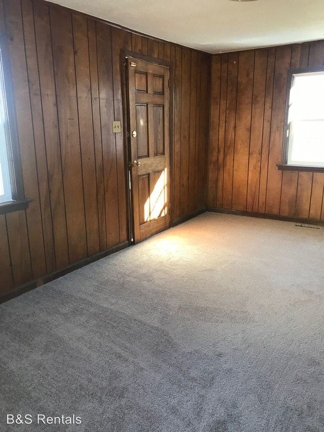 Building Photo - 1 br, 1 bath House - 645 Ferry Rd