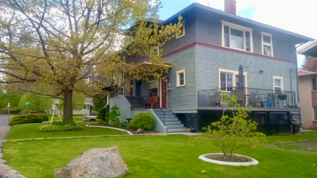 Building Photo - 3 E 13th Ave