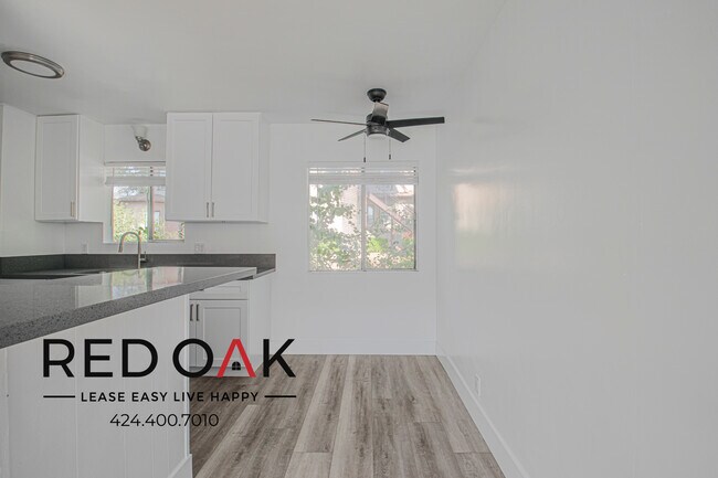 Foto del edificio - 630 N Cerritos Ave
