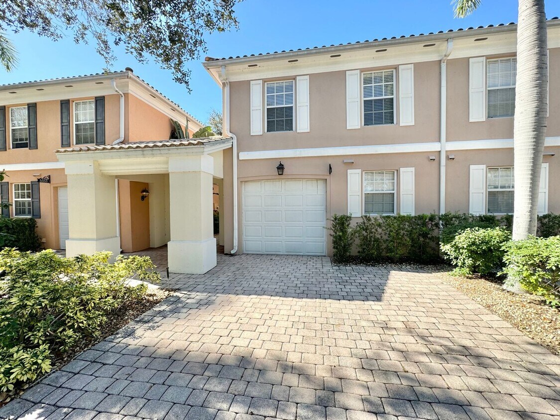 The Cove Apartments Naples Fl