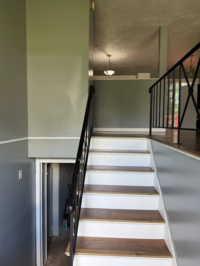 Building Photo - 500 Briarcliff Ave