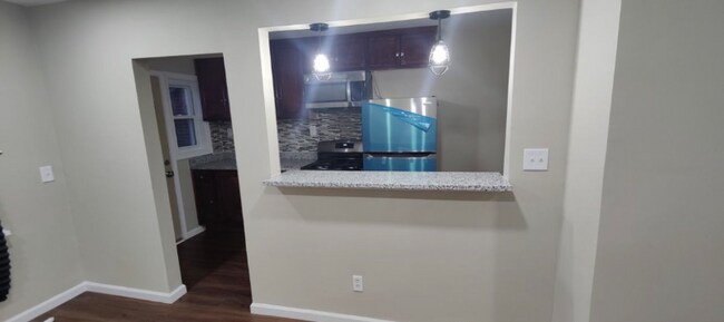 Foto del edificio - 5214 Cuthbert Ave