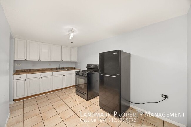 Building Photo - 4614 N Central Park Ave