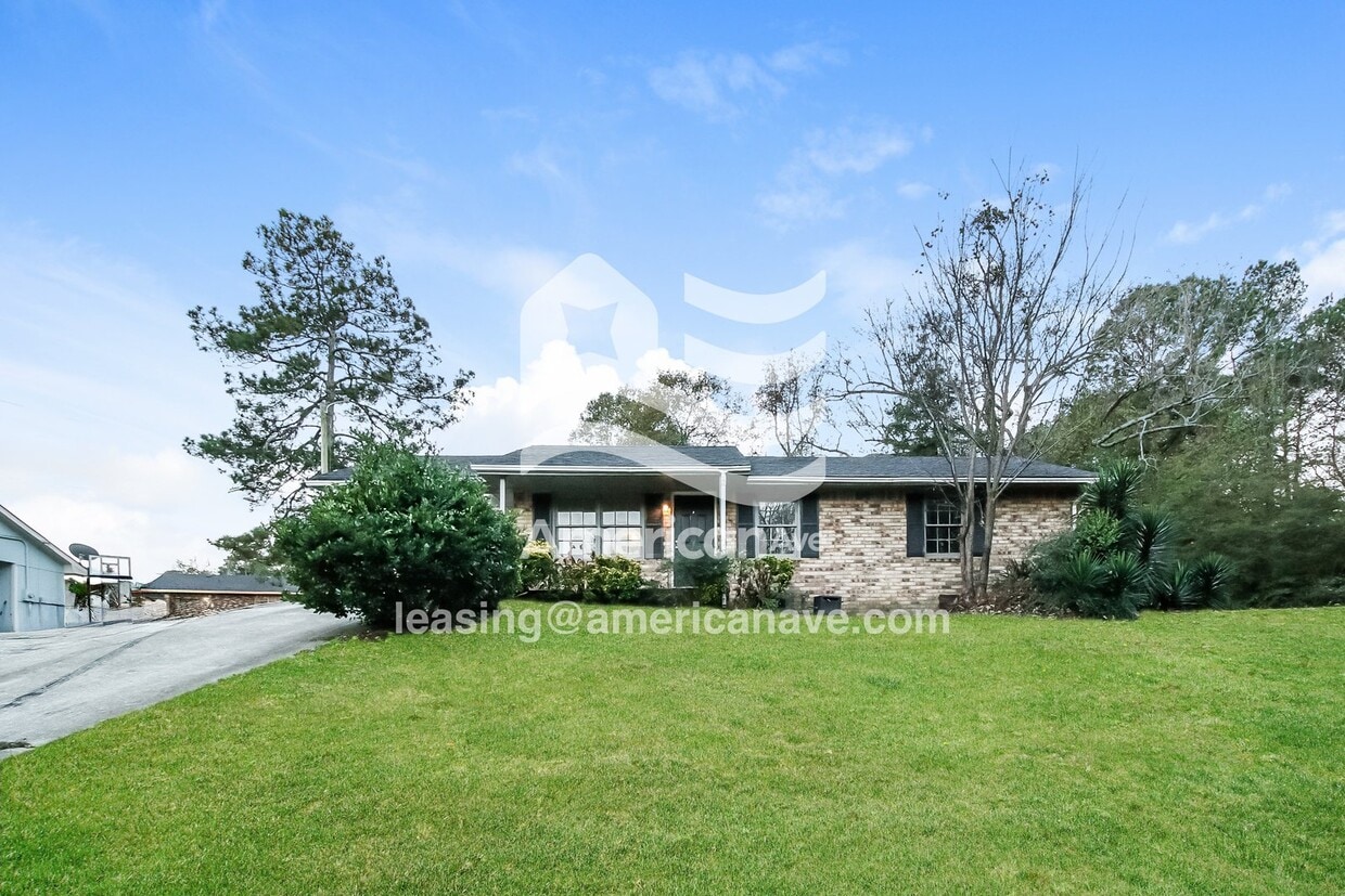 Primary Photo - 10235 Waterford Rd NE