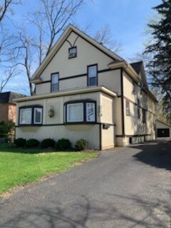 Primary Photo - 221 W Park Ave