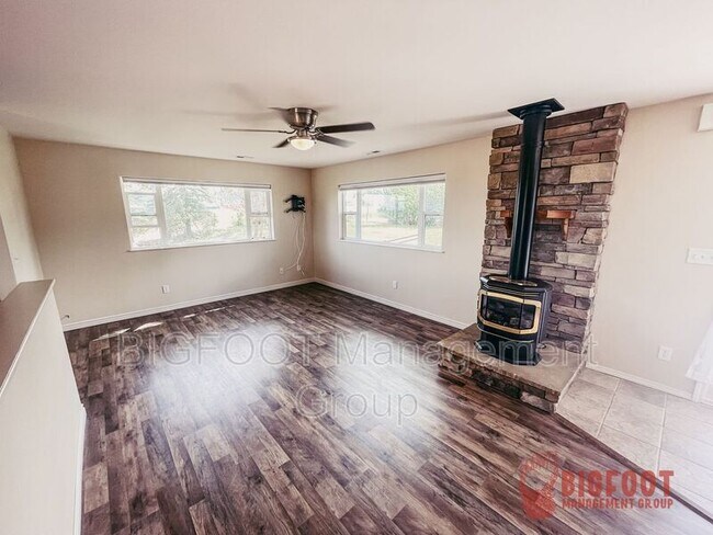 Building Photo - 65 Foxborro Ln