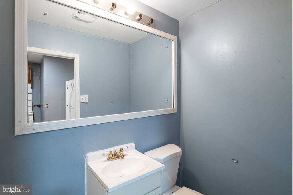 Foto del edificio - 886 N 66th St