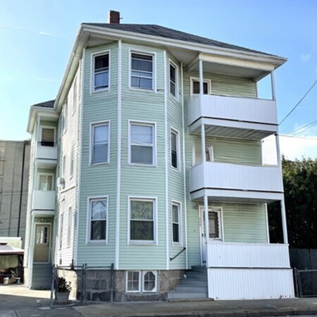 Primary Photo - 153 Church St