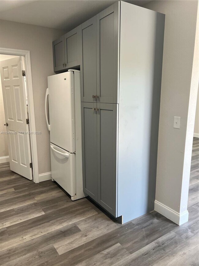 Foto del edificio - 2837 NW 8th St