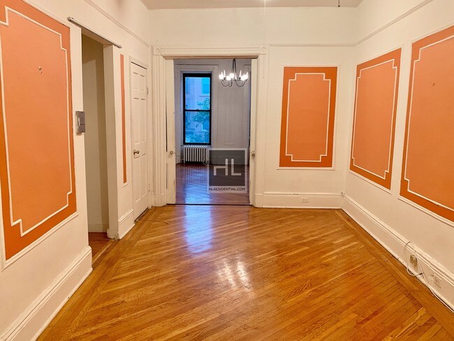 Foto del edificio - 7 AVENUE