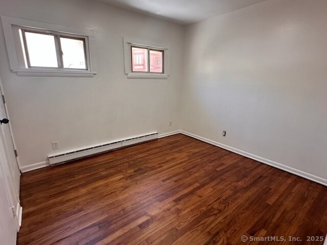 Foto del edificio - 1295 E Main St