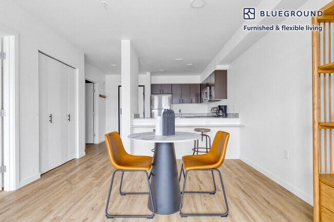 Foto del edificio - 2715 25th Ave S