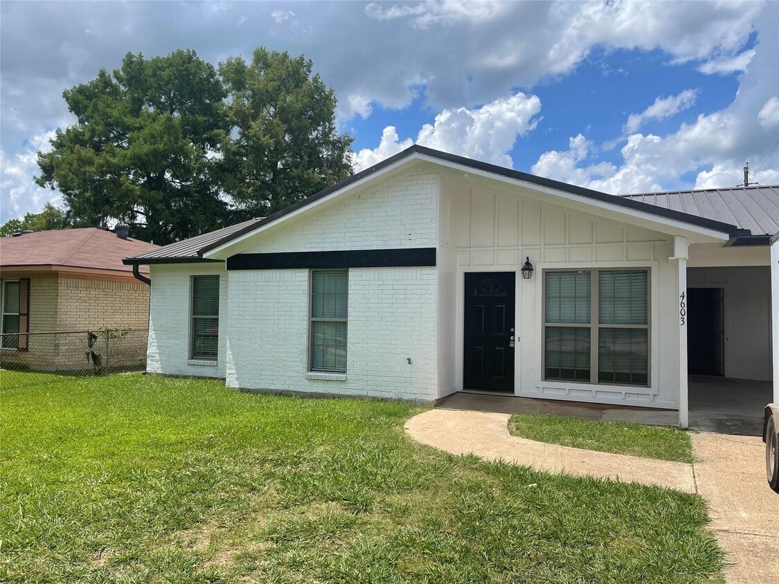 Primary Photo - 3 br, 1 bath House - 4603 Shed Road