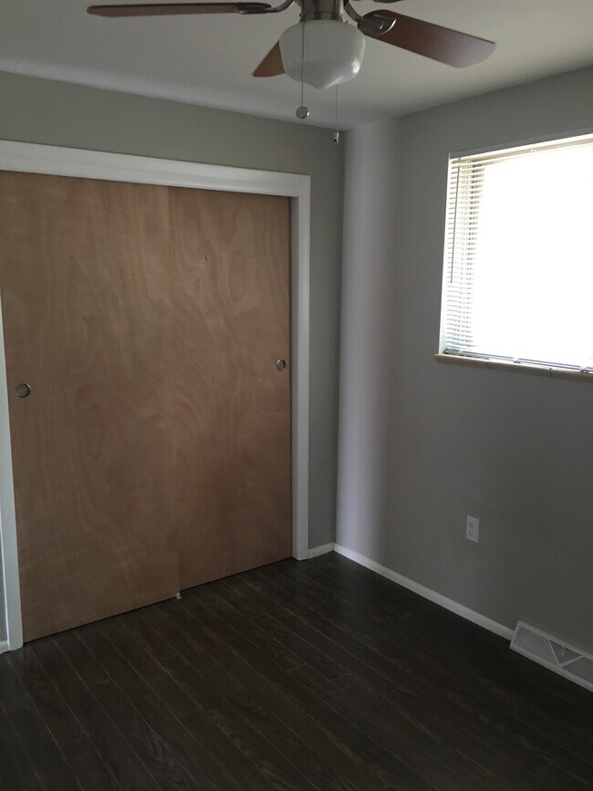 Bedroom closet - 4858 Garrison St