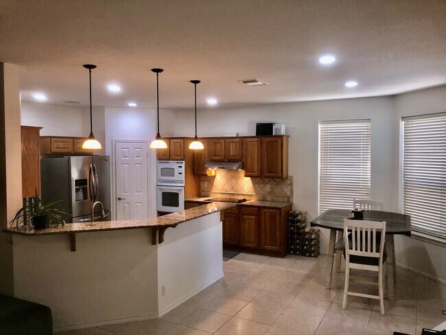 Kitchen - 13802 Shavano Wind