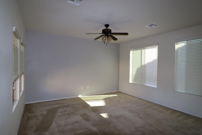 Building Photo - Sierra Morado 3 bedroom 2.5 Bath Home on a...