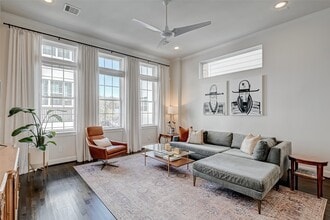 Building Photo - 1035 Ashland St