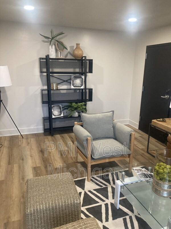 8438 Woodhaven Dr SW, Byron Center, MI 49315 Condo for Rent in Byron