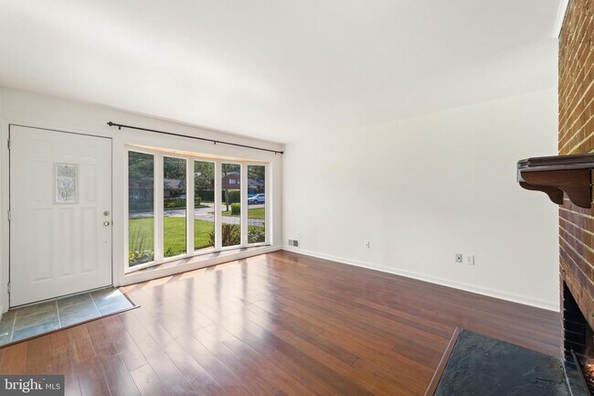 Foto del edificio - 7406 Blackford St