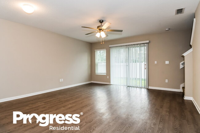 Building Photo - 12727 Camden Crossing Dr