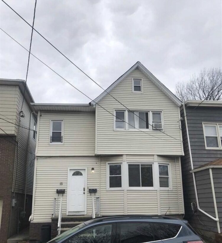 15 Hartley Pl, Bayonne, NJ 07002 Townhome Rentals in Bayonne NJ