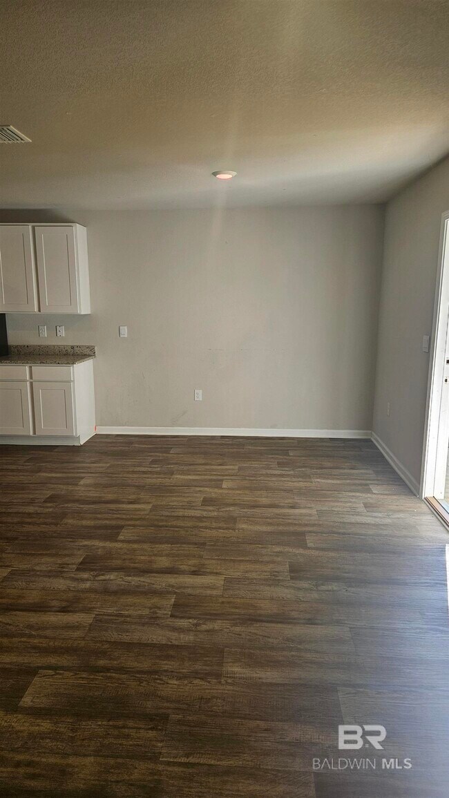 Foto del edificio - 23432 Shadowridge Dr