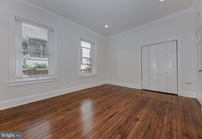 Building Photo - 1613 30th St NW