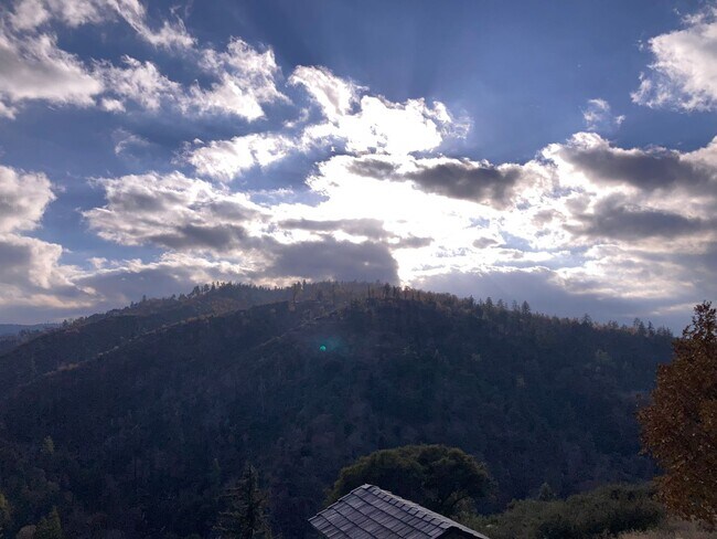 Building Photo - Magnificent Alpine Chalet with Breathe Taking Views