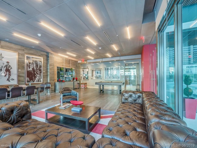 Foto del edificio - 3 br, 3.5 bath  - The Bond (1080 Brickell)