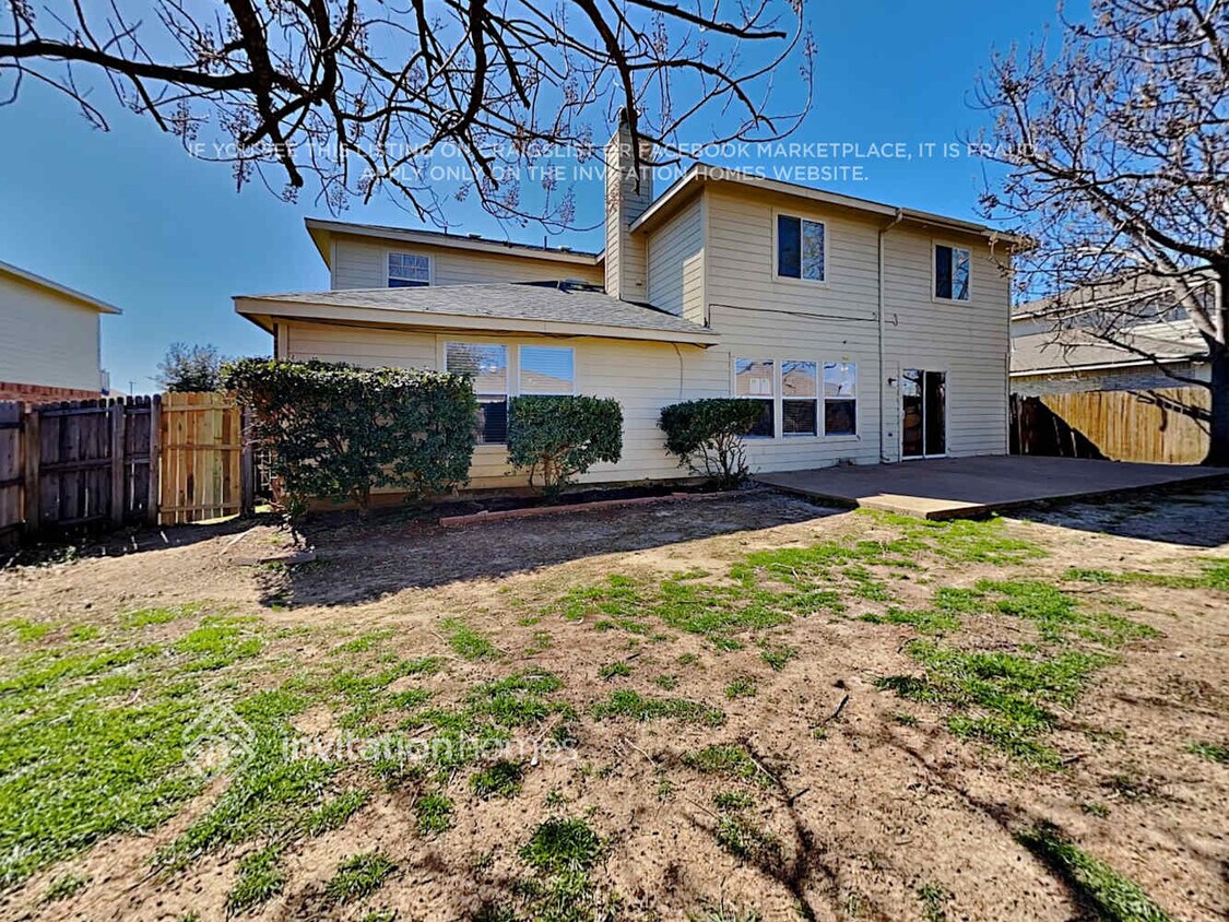 Foto del edificio - 250 Hilltop Dr