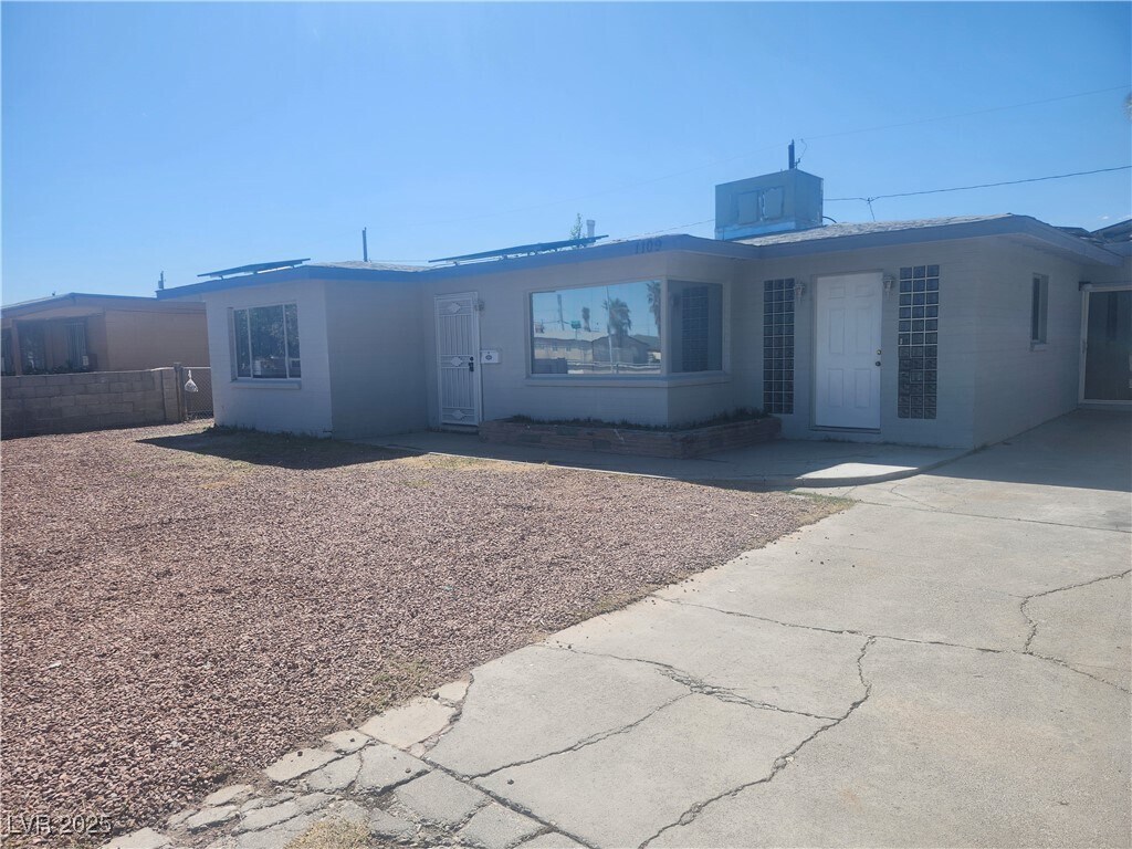 Foto del edificio - 1109 H St