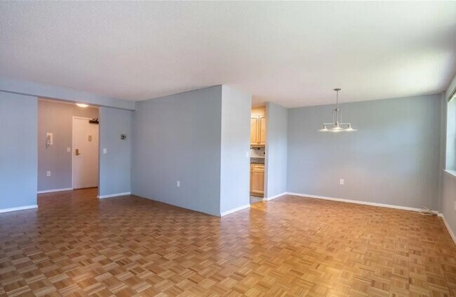 Foto del edificio - 887 Farmington Ave
