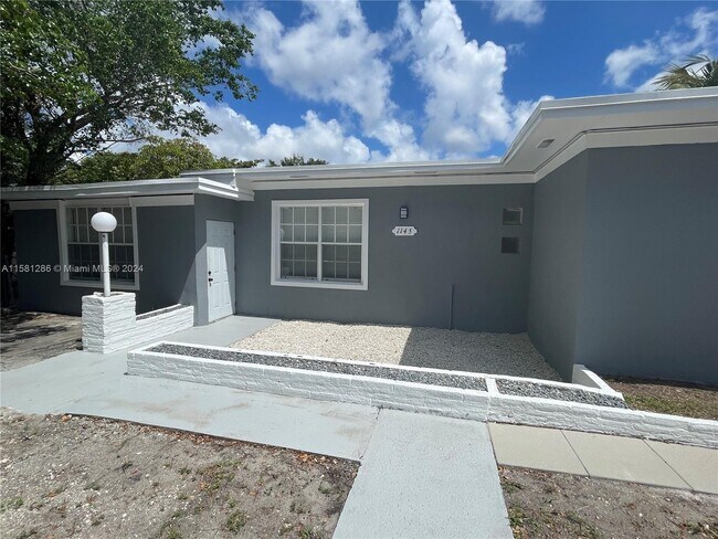 Foto del edificio - 1145 NW 125th St