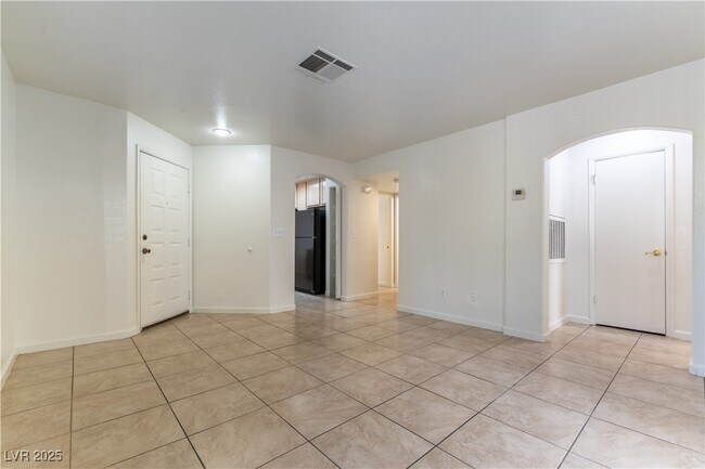 Foto del edificio - 1570 Jamielinn Ln