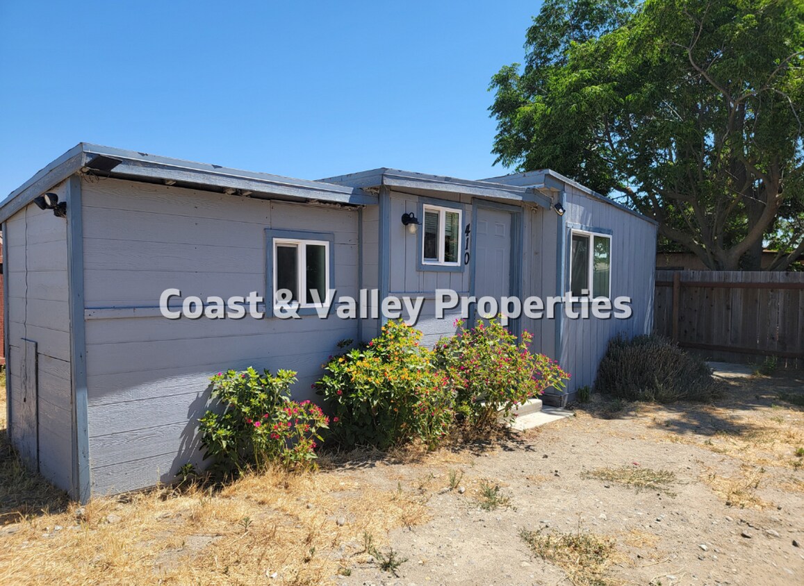 Primary Photo - 410 Bridgevale Rd