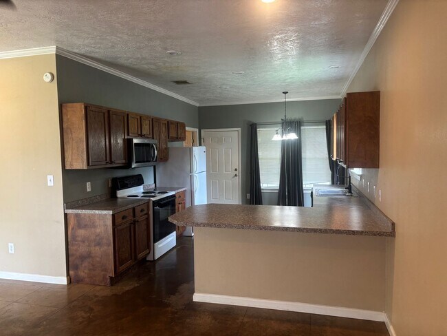 Foto del edificio - 2B/2B Home Available in Sulphur